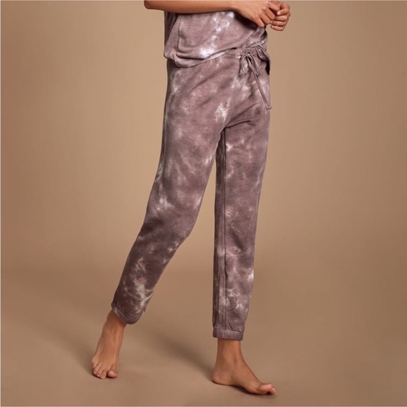 Lulus Pants - NWT- LULU’S Cozy Livin’ Vintage Berry/White Tie Dye Joggers